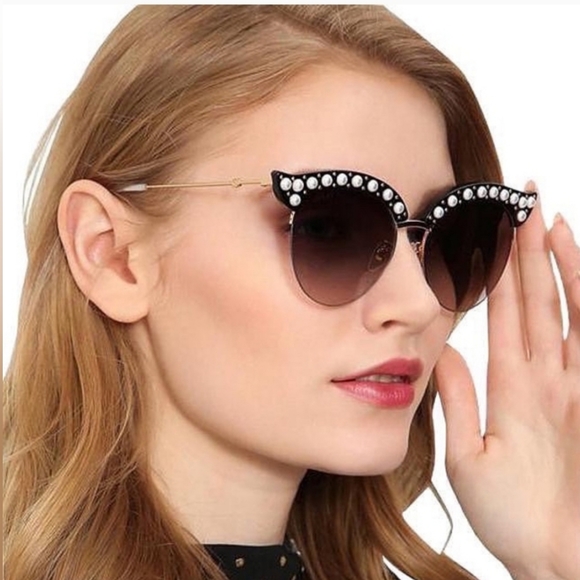 Gucci Accessories - NEW GUCCI pearl car eye sunglasses